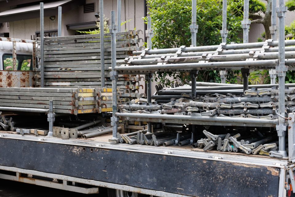 足場の数量計算について定めた「公共建築数量積算基準」とは