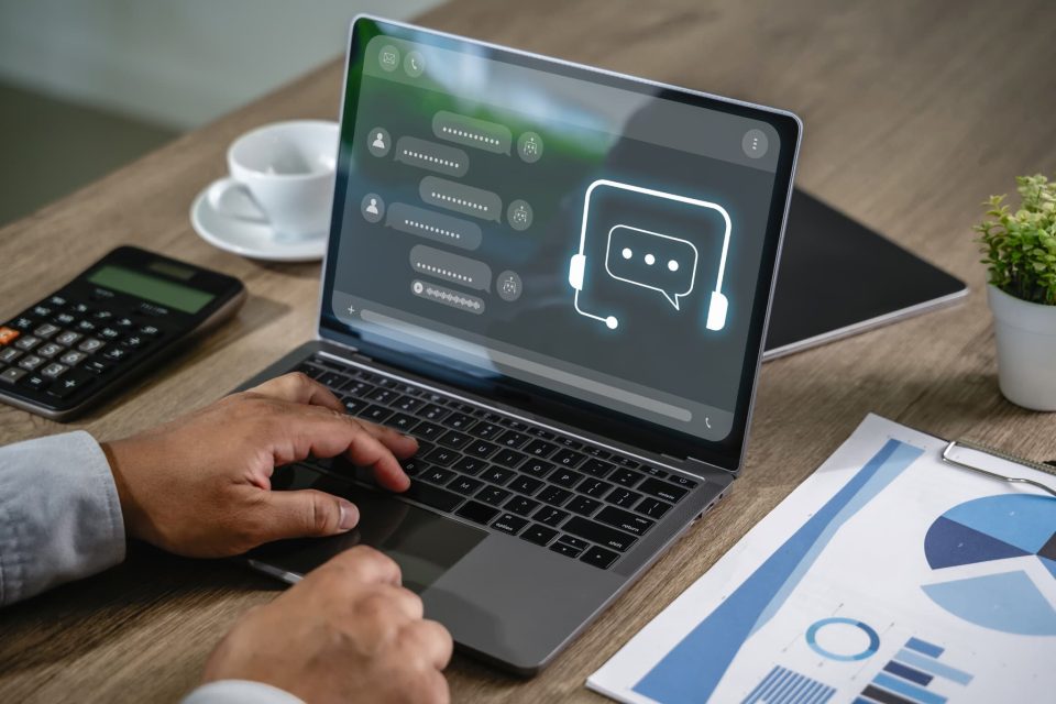 AIを顧客対応に活用する企業も増えている